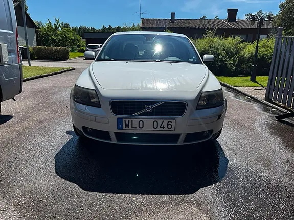Volvo S40 2005 photo 2