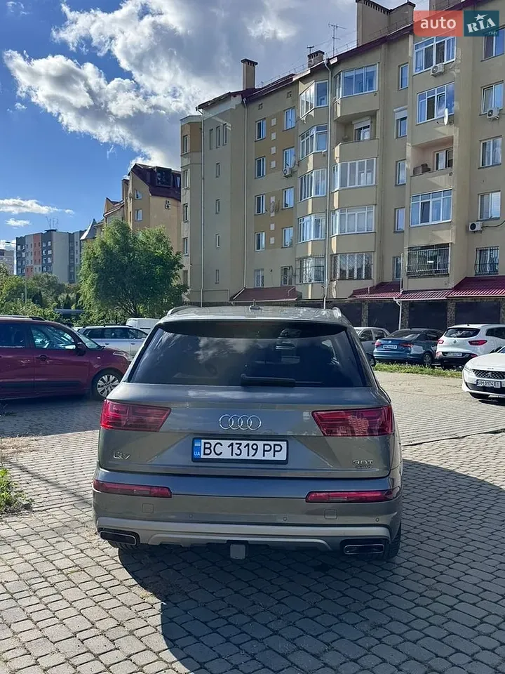 Audi Q7 2017 photo 5