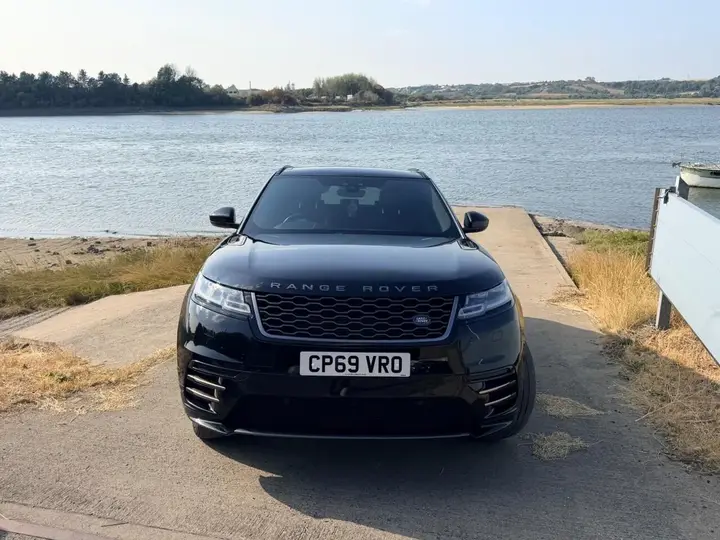 Land Rover Range Rover Velar 2019 photo 3