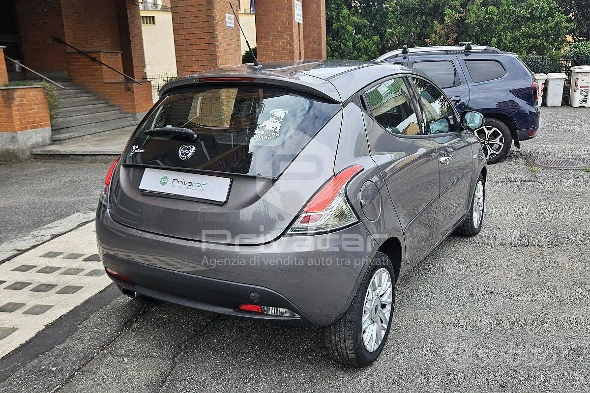 Lancia Ypsilon 2014 photo 5