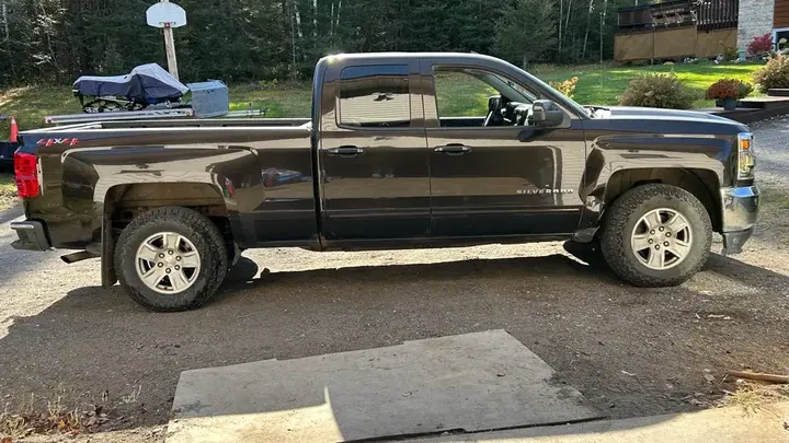 Chevrolet Silverado 2018 photo 2