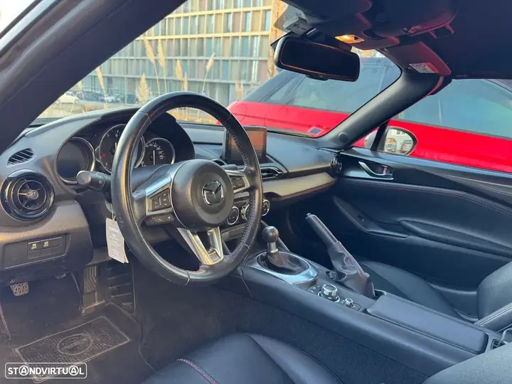 Mazda Mx-5 2019 photo 2
