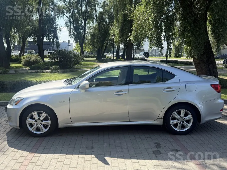 Lexus Is 2006 photo 2
