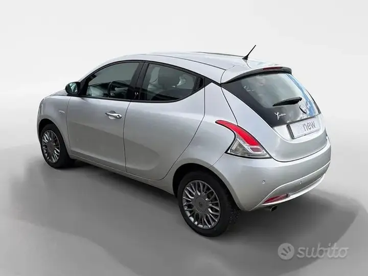 Lancia Ypsilon 2016 photo 3