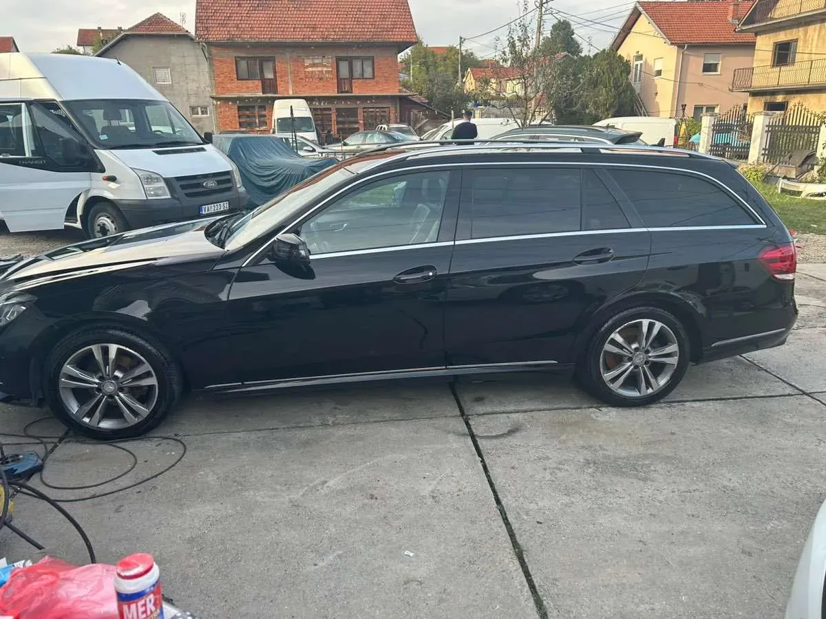 Mercedes-Benz E-Class 2015 photo 3