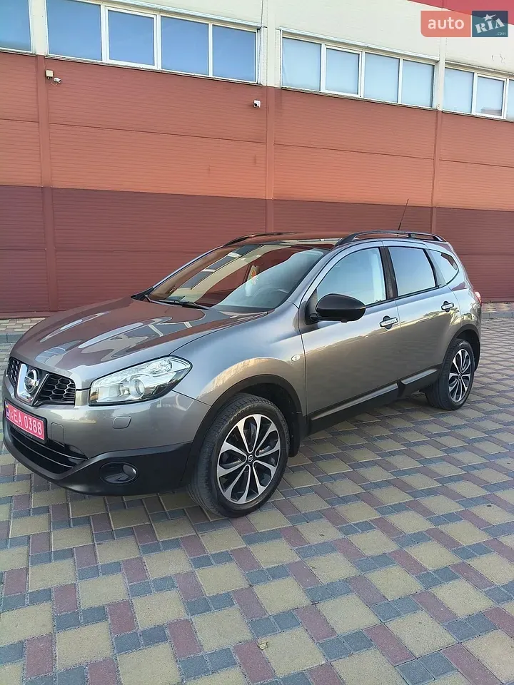 Nissan Qashqai+2