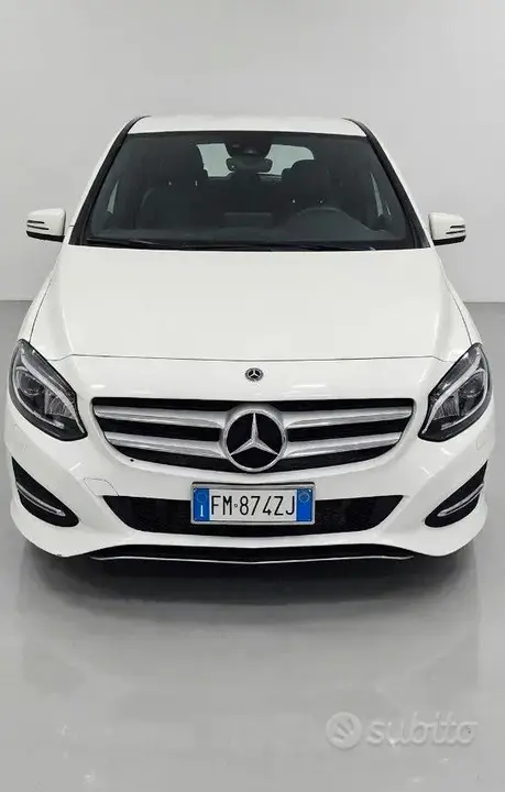 Mercedes-Benz B180