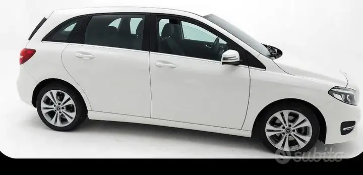 Mercedes-Benz B180 2018 photo 3
