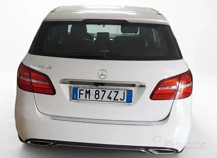 Mercedes-Benz B180 2018 photo 4