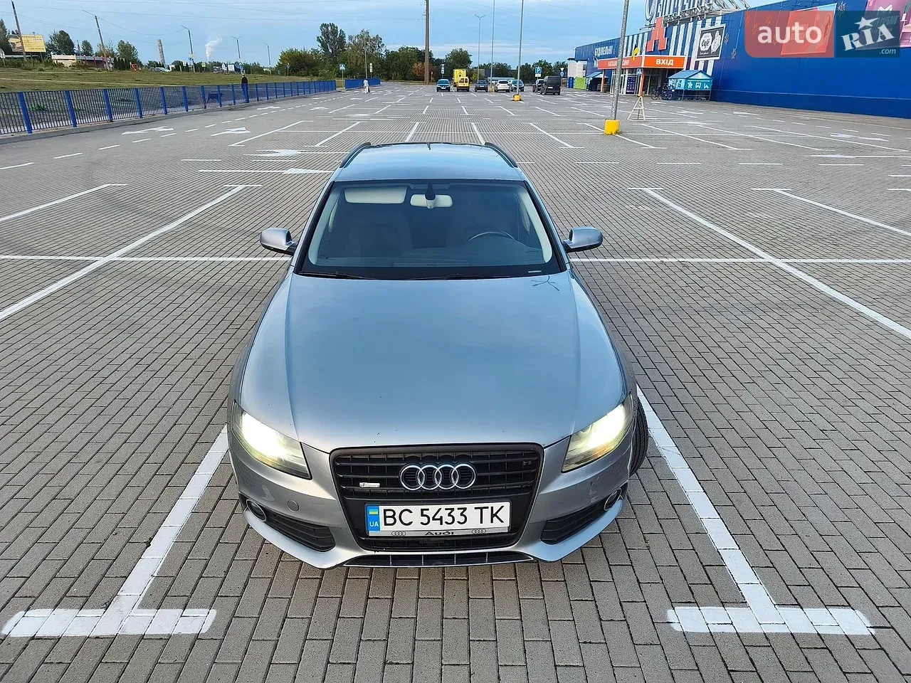 Audi A4 2009 photo 5