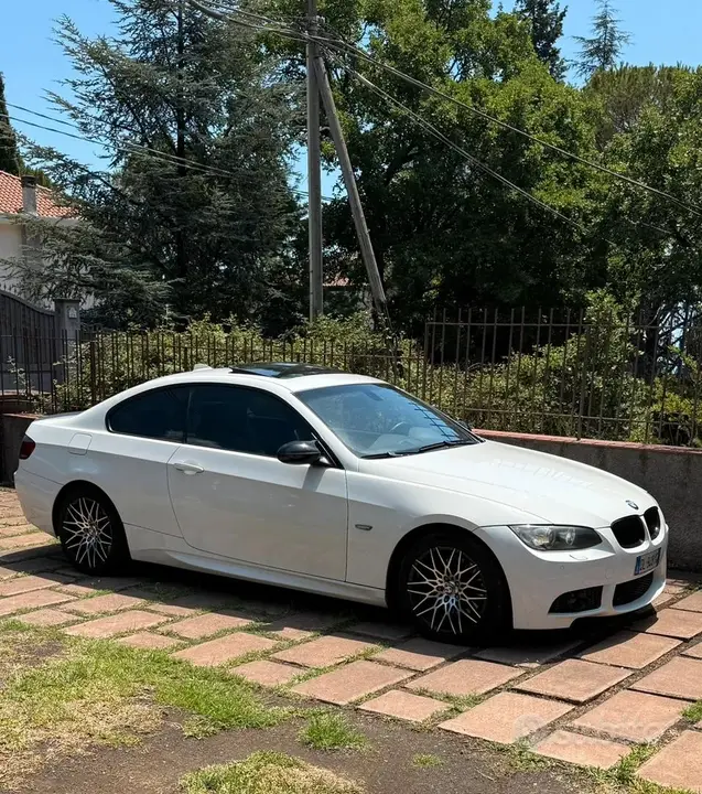 BMW 320D 2008 photo 4