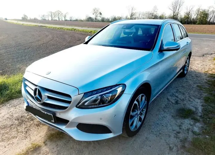 Mercedes-Benz C180