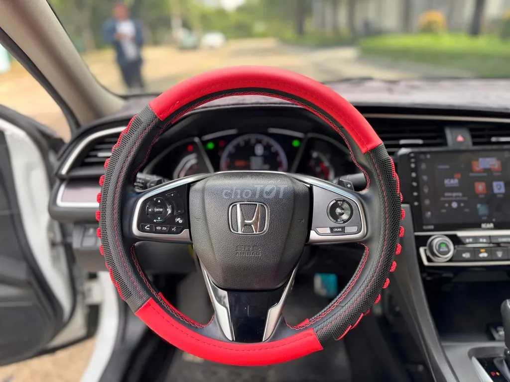 Honda Civic 2019 photo 2