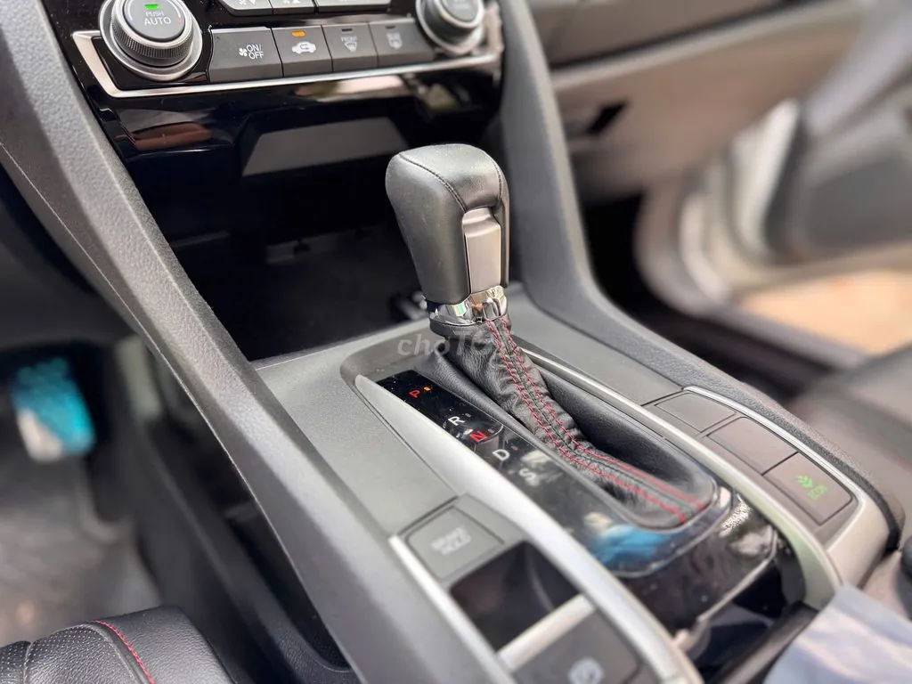 Honda Civic 2019 photo 3