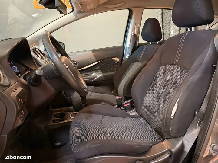 Nissan Note 2014 photo 5