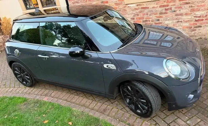 Mini Cooper S 2015 photo 3