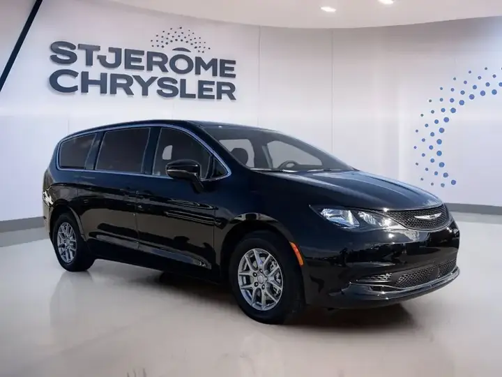 Chrysler Grand Caravan 2027 photo 3