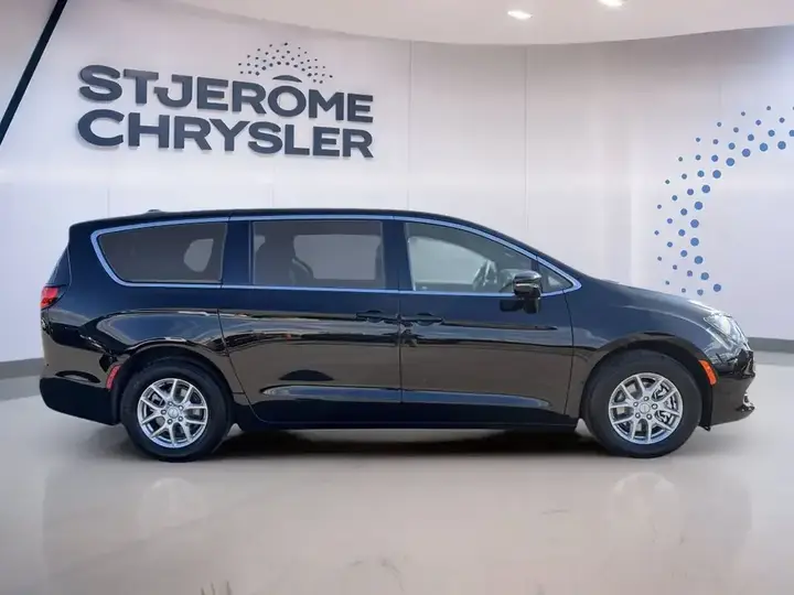 Chrysler Grand Caravan 2027 photo 4
