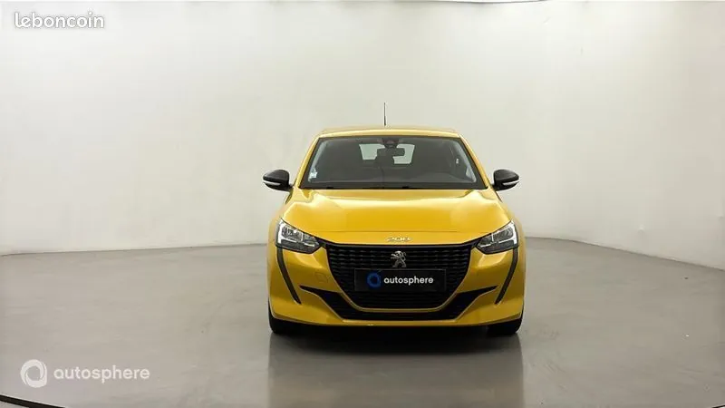 Peugeot 208 2020 photo 2