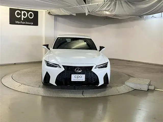 Lexus Is300 2022 photo 5