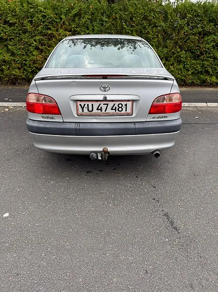 Toyota Avensis 2002 photo 4