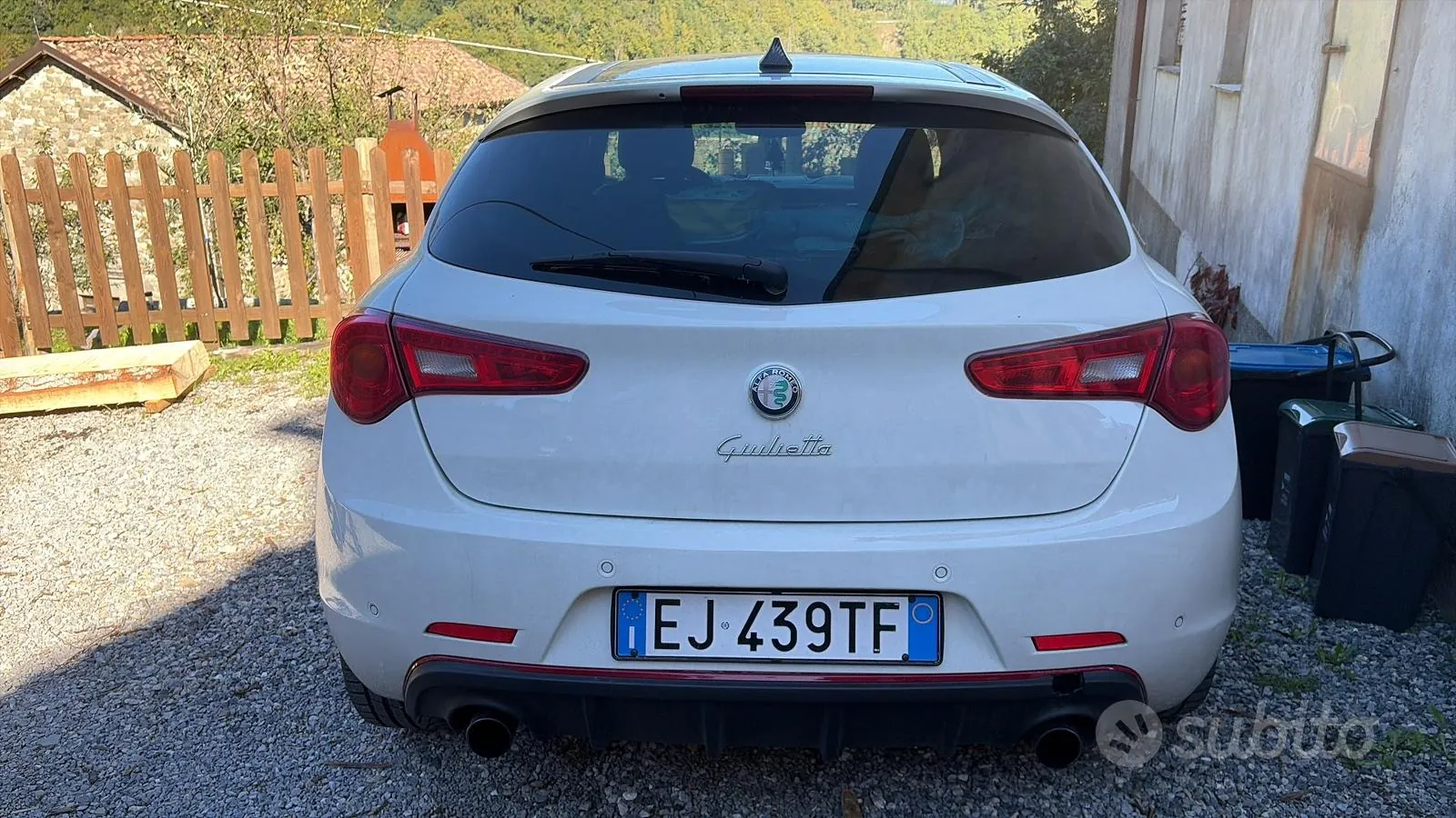 Alfa Romeo Giulietta 2012 photo 2