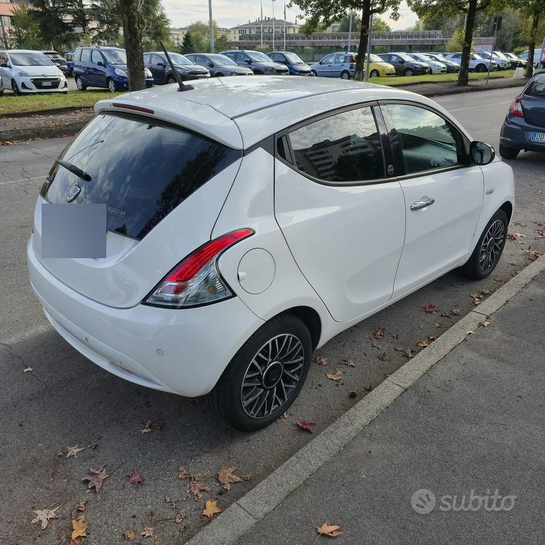 Lancia Ypsilon 2021 photo 5