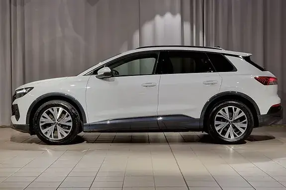 Audi Q4 E-Tron 2023 photo 2