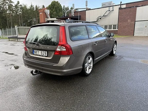 Volvo V70 2011 photo 3