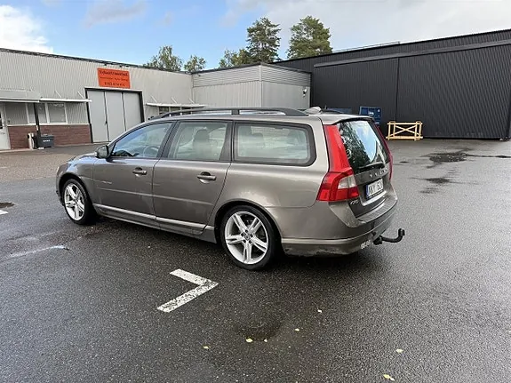 Volvo V70 2011 photo 5