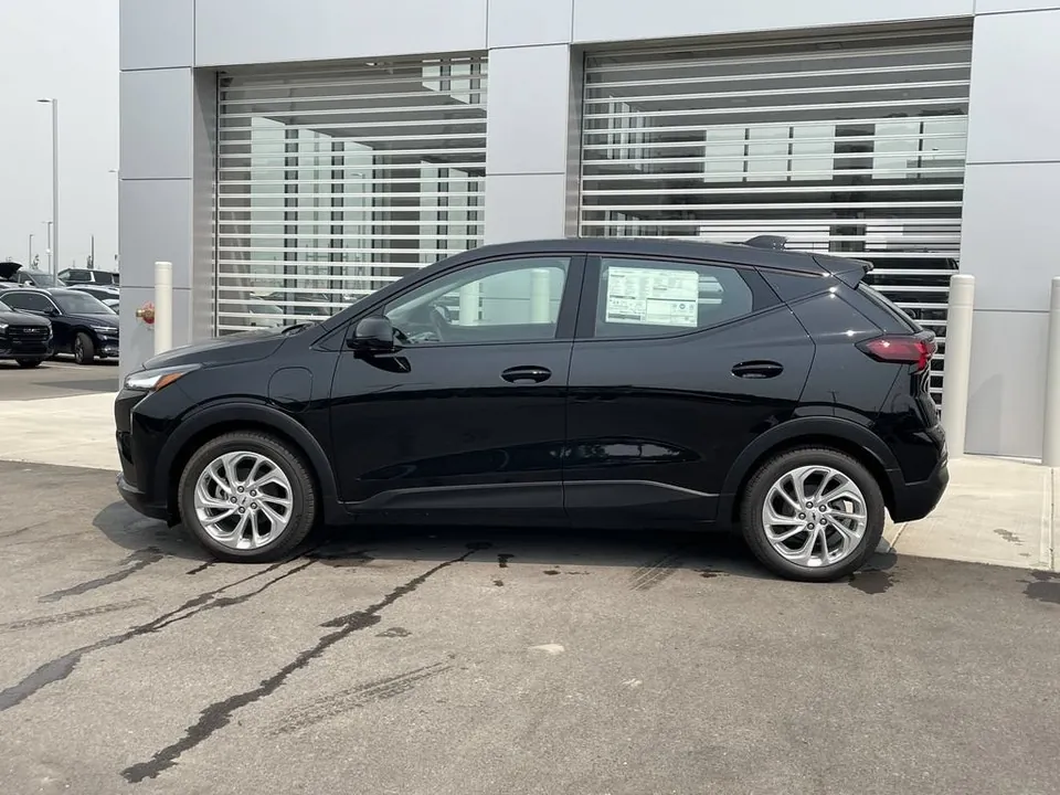 Chevrolet Bolt 2027 photo 5