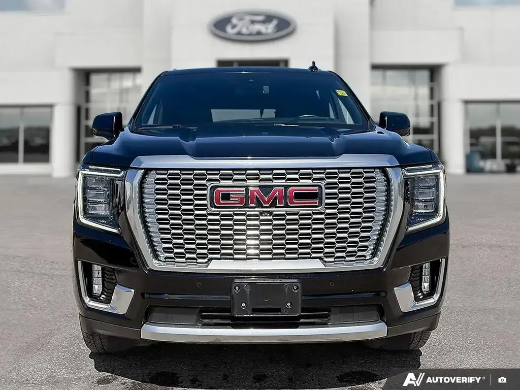 GMC Yukon 2023 photo 2