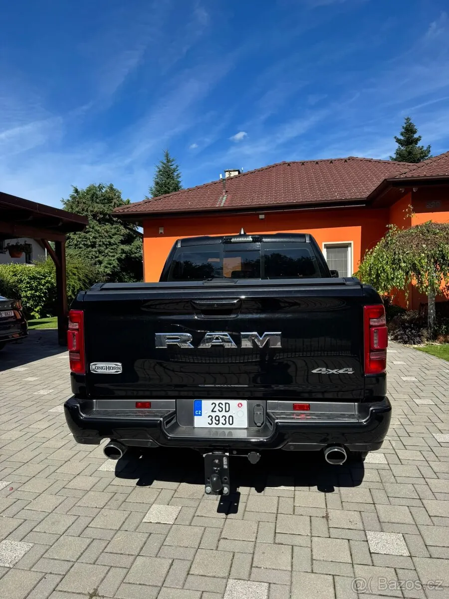 Dodge Ram 1500 Longhorn 2024 photo 4