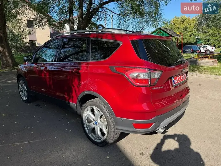 Ford Escape 2017 photo 2
