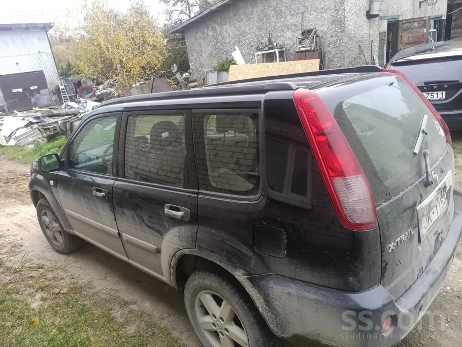 Nissan Xterra 2004 photo 2