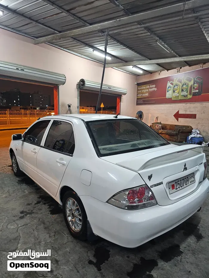 Mitsubishi Lancer