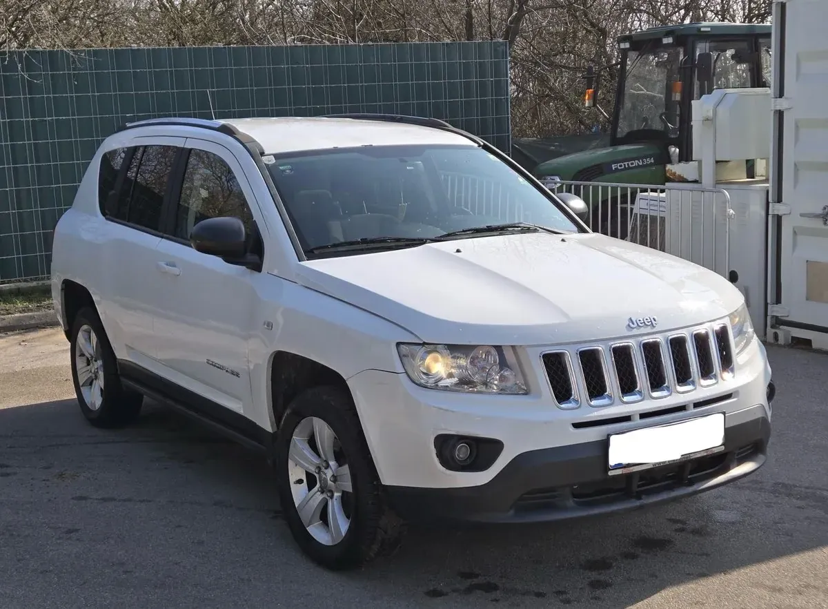 Jeep Compass 2013 photo 2