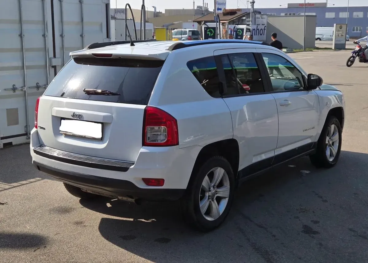 Jeep Compass 2013 photo 3