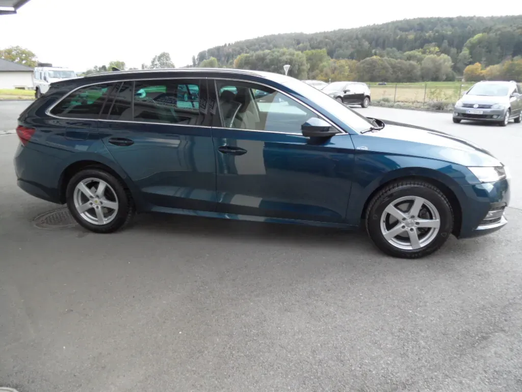 Skoda Octavia 2020 photo 2