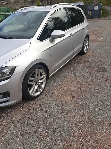 Volkswagen Golf Sportsvan 2015 photo 3