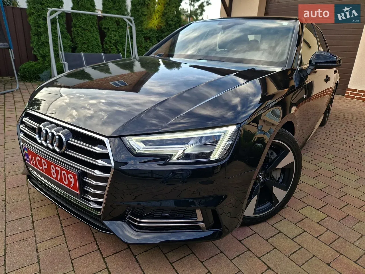 Audi A4 2017 photo 4