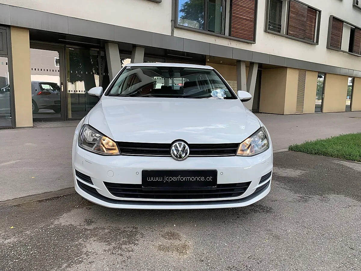 Volkswagen Golf 2013 photo 2