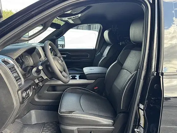 Dodge Ram 3500 2025 photo 4