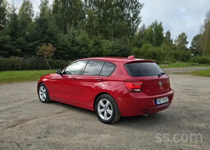 BMW 118D 2011 photo 4