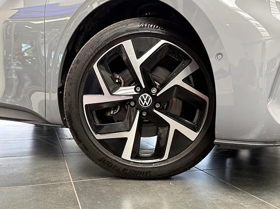 Volkswagen Id.3 2024 photo 2