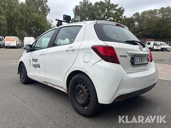 Toyota Yaris 2015 photo 3