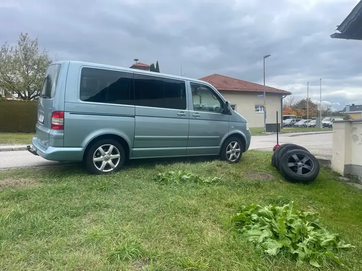 Volkswagen Multivan