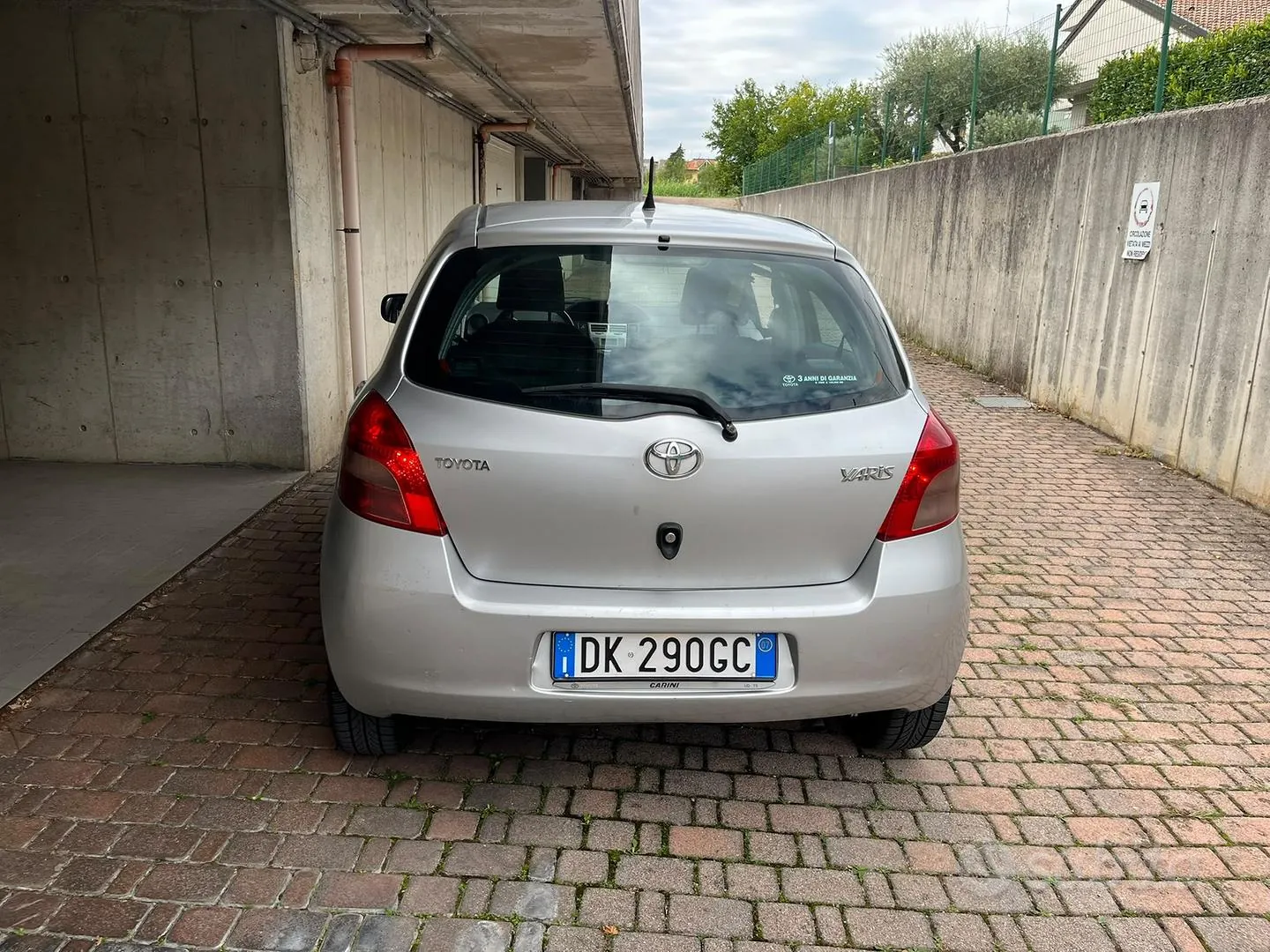 Toyota Yaris 2007 photo 4
