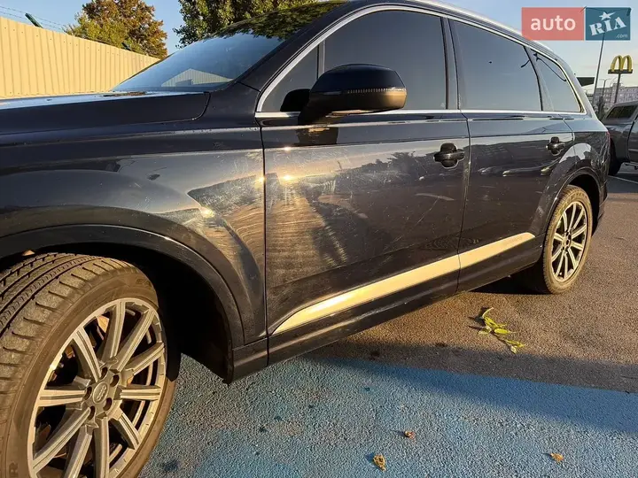 Audi Q7 2016 photo 3