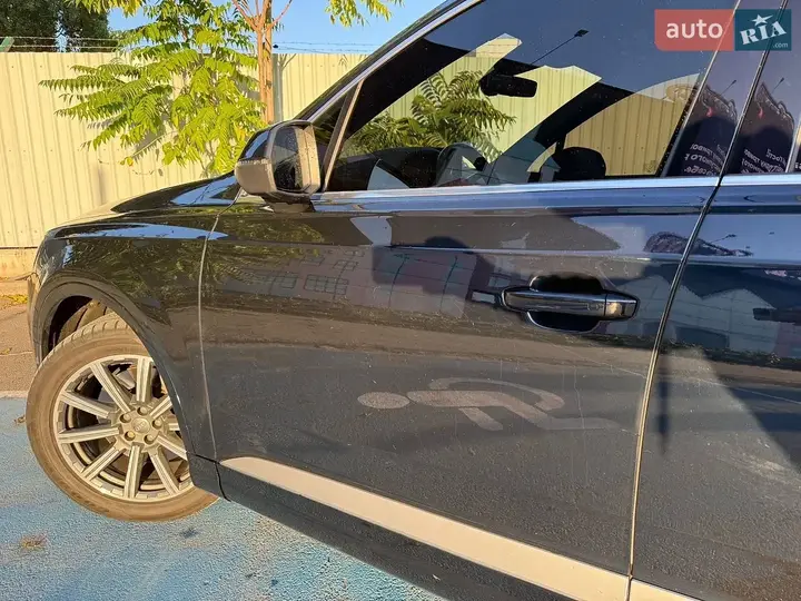 Audi Q7 2016 photo 4